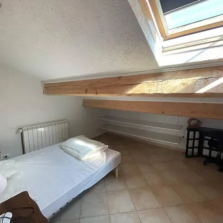 Mes Dans La Garrigue * Vacquières